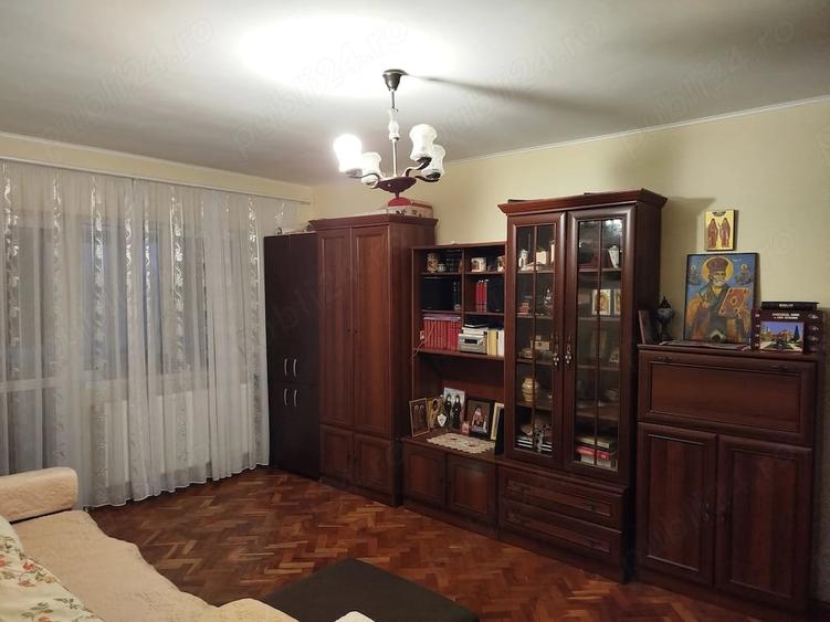 Apartament cu 2 camere decomandat în Sud