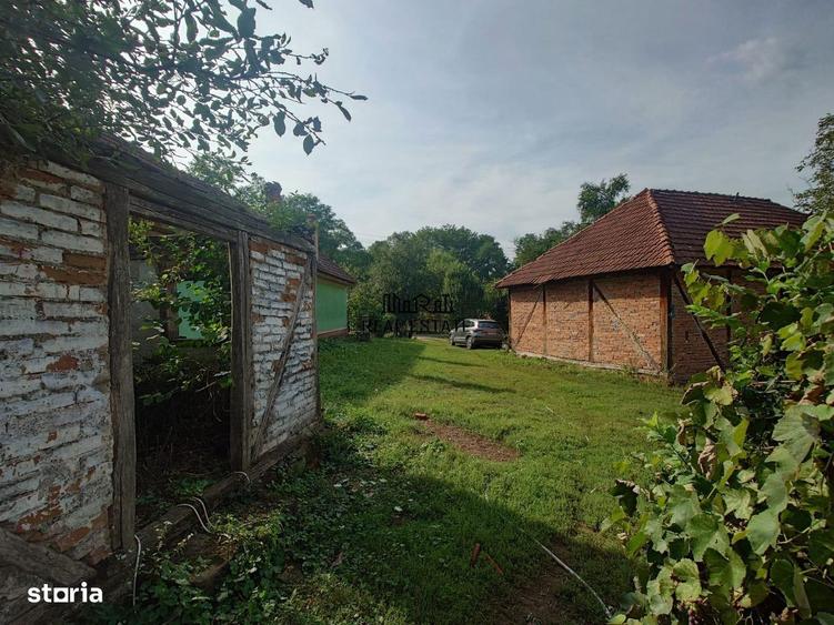 Teren intravilan si cladiri in Lunca - 2