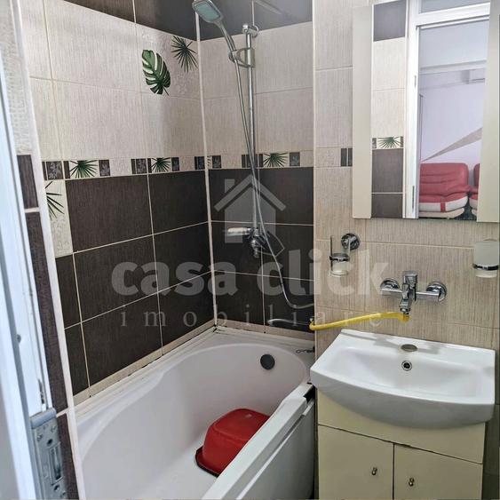 Apartament generos cu 1 cameră, decomandat – Piața Centrală  - langa facultati - 9