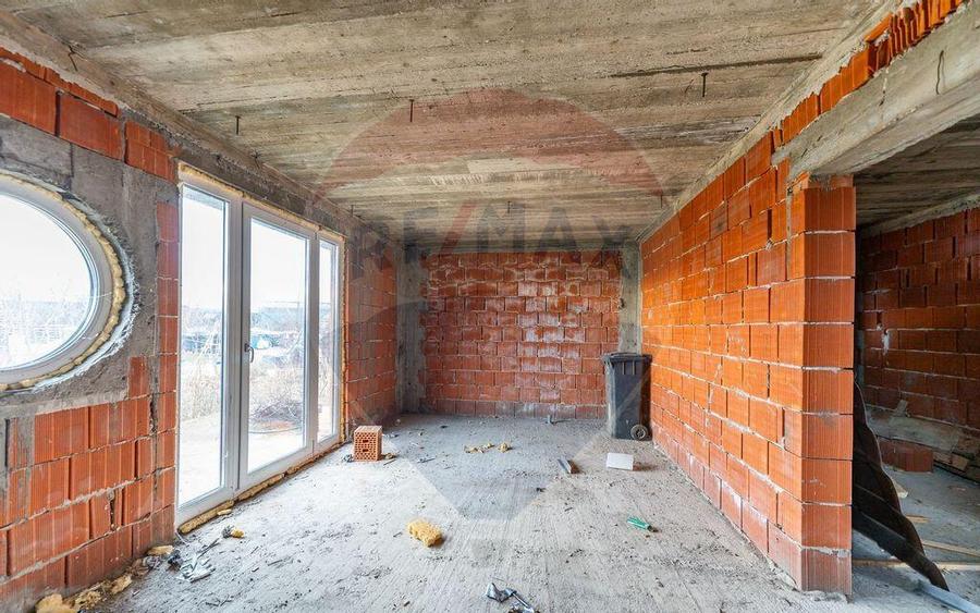 Vila 4 camere si teren 4421mp de vanzare - 5