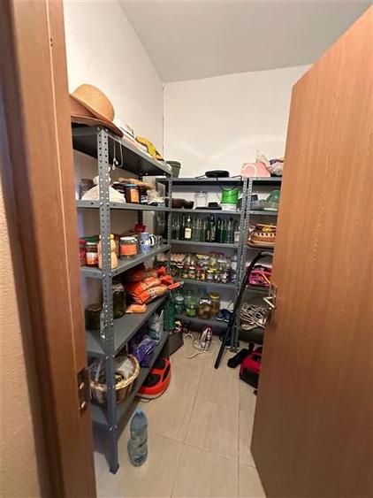 Casa Solida, pentru Familie extinsa,  cu Gradina si Teren, Doclin - 34