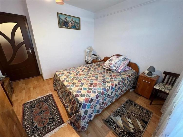 Apartament cu 3 camere decomandat - 70 mp - Zona Adriatica, Str. Aleea Visinului - 9