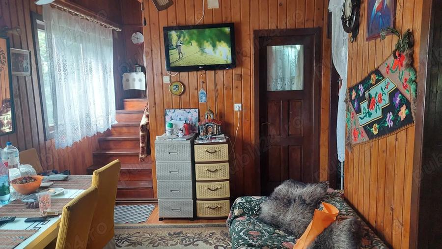 Casa de vacanta la 8 minute de sta?iunea Govora - 1