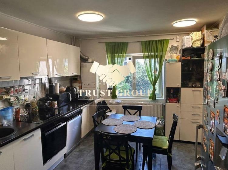 Apartament cu 3 camere decomandat în 13 Septembrie Apartament cu 3 camere decomandat în 13 Septembrie
