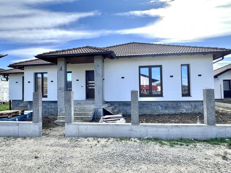 Casa noua cu 4 camere finisata in Sard 105 mp cu teren de 500 - 1
