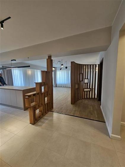 ARCUL DE TRIUMF,  4 CAMERE, 230 MP, RENOVAT, GARAJ DUBLU! - 8