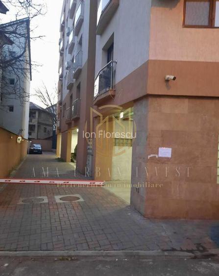 Fizicienilor vand loc parcare 6500 euro