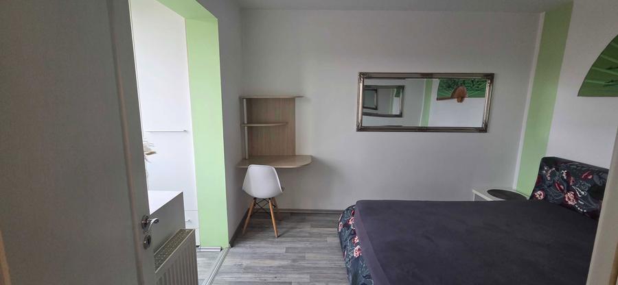 Dau spre inchiriere apartament 2 camere , nedecomandat , Calea Girocului , zona linistita . Pret 270 de euro negociabil. - 5