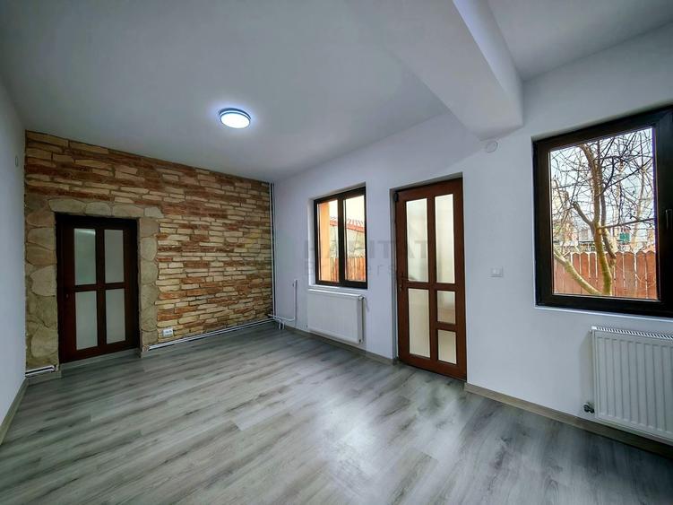 Vilă Individuală cu o curte generoasa zona Aparatorii Patriei - 5