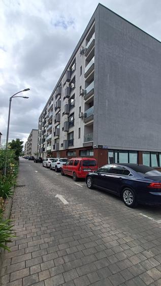 Apărătorii Patriei apartament de inchiriat 2 camere, centrala , loc de parcare - 1