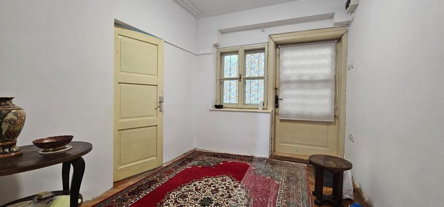 Apartament 3 camere cu  2 unități locative, str Postavarului, vedere Tampa - 4