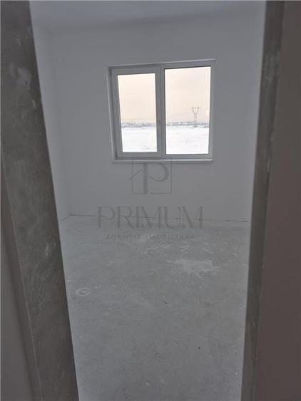 Duplex spatios - 4 dormitoare - zona in plina dezvoltare. - 7