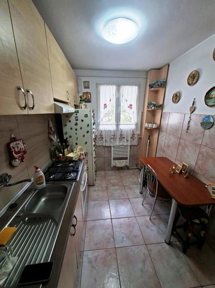 Apartament 3 camere bloc H metrou N. Grigorescu - 8