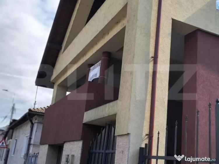 Casa spatioasa de vinzare,ideala atat pentru locuit ,inves - 1
