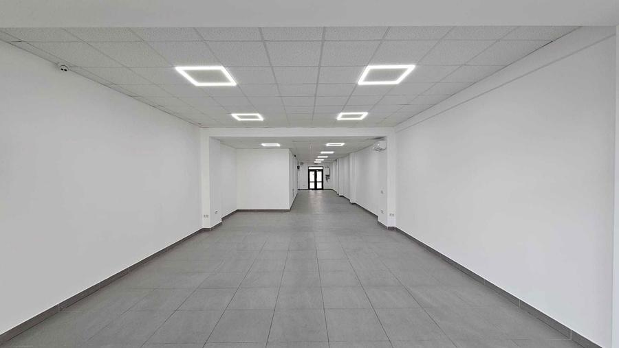 DE INCHIRIAT - Spatiu comercial ultracentral 120 mp - 3