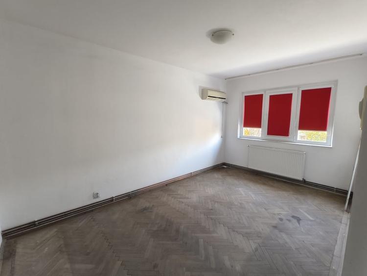 Apartament 3 camere decomandat - 6