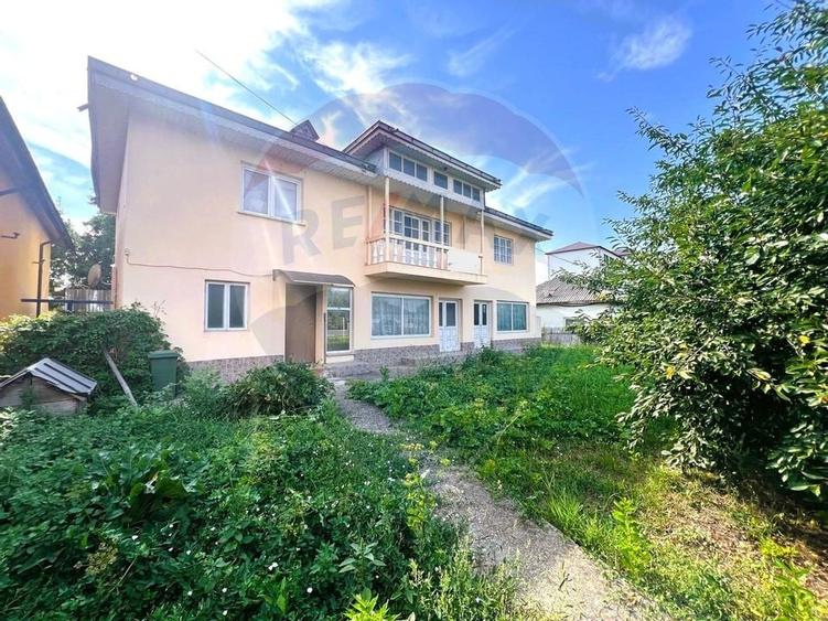 Casă / Vilă cu 6 camere de vânzare în com. Răcăciuni - 9