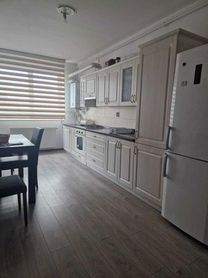 De inchiriat apartament 1 camera decomandat, cu loc de parcare, zona BMW Floresti - 7