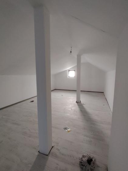 Casa cu 5 camere, doua bai Bucium,fara tva - 8