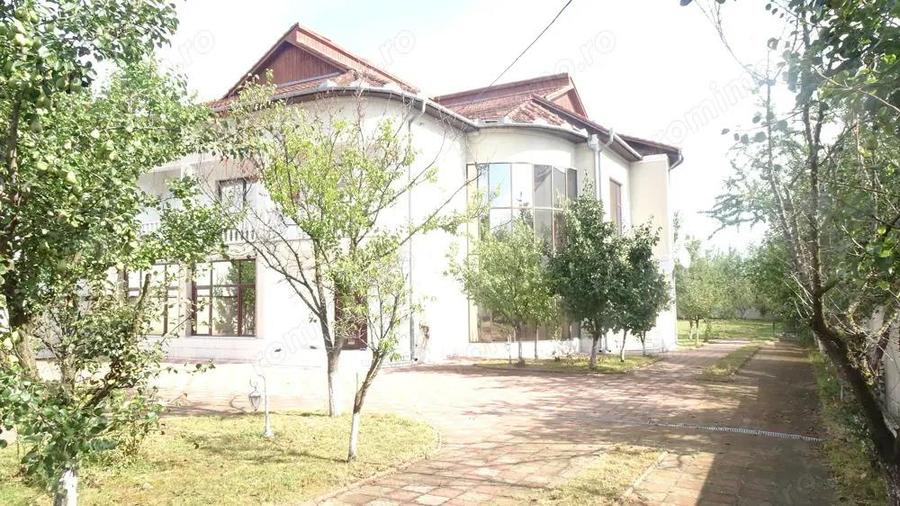 Vand casa de locuit sau pentru pensiune in Deva, zona 22 Decembrie, S+P+1+M, contructie din BCA - 6