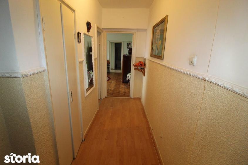 Vand apartament cu 3 camere in Calan, Central-Str.Traian, etaj 2... - 4