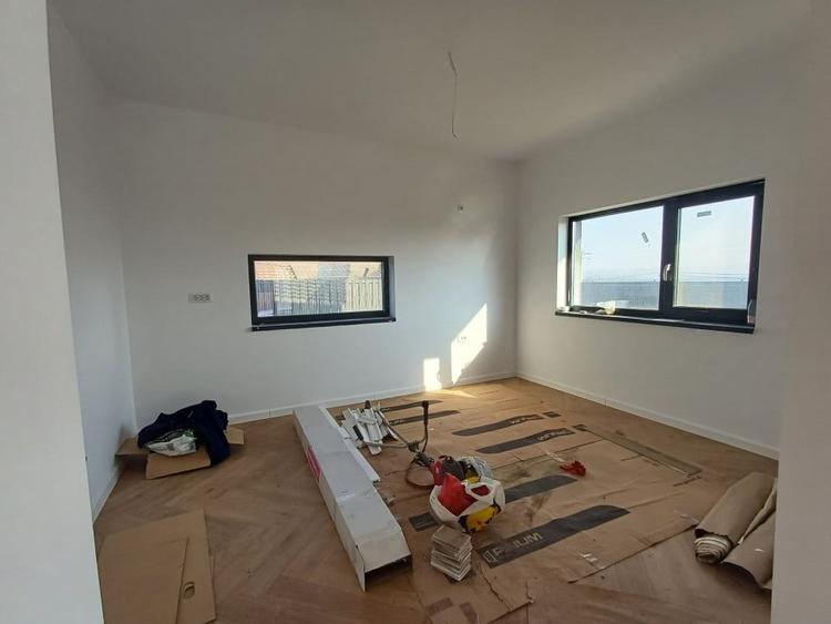 CASA 4 CAMERE, 3 BAI, 130 MP UTILI , GALATA , TVA INCLUS IN PRET !!! - 12