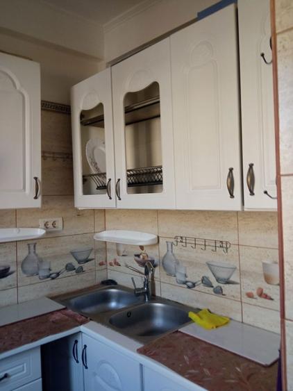 Inchiriez apartament 3 camere - 5