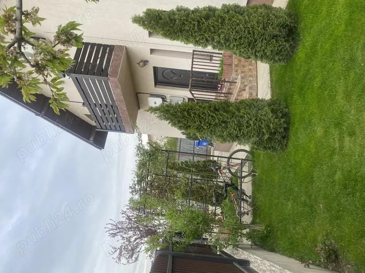 Vand casa la curte,Magurele,limita sector5 - 8