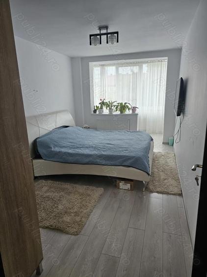 Proprietar, vand apartament cu 3 camere - 2