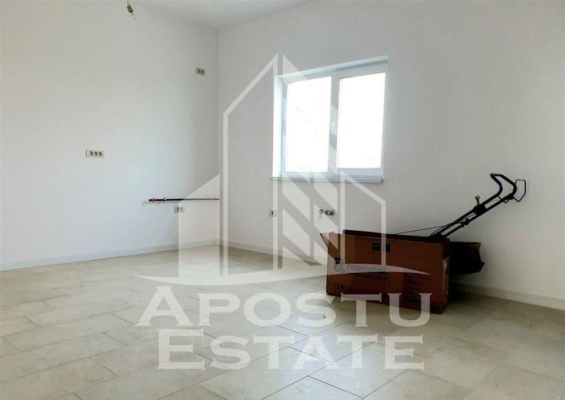 Duplex cu 4 camere finisaje de calitate la intrare in Giroc - 16