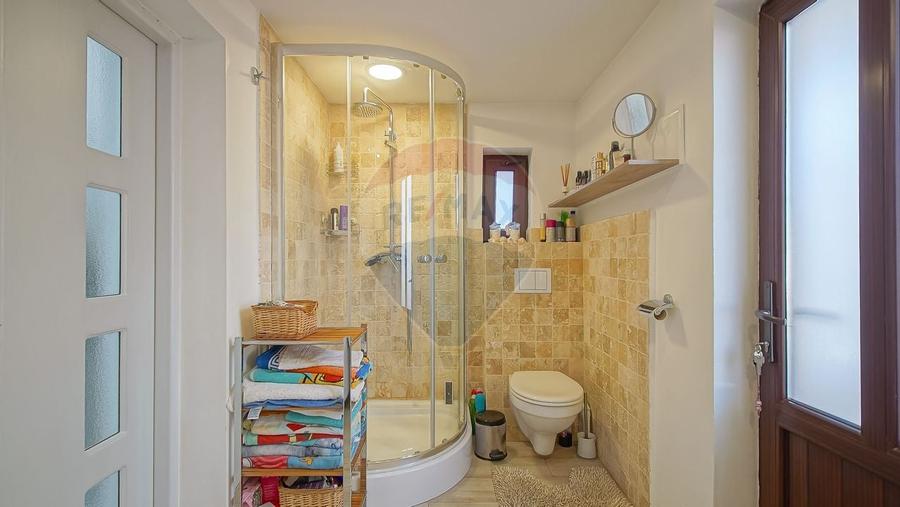 Comision 0 | Casă eficientă energetic, cu piscină, foișor și garaj - 10