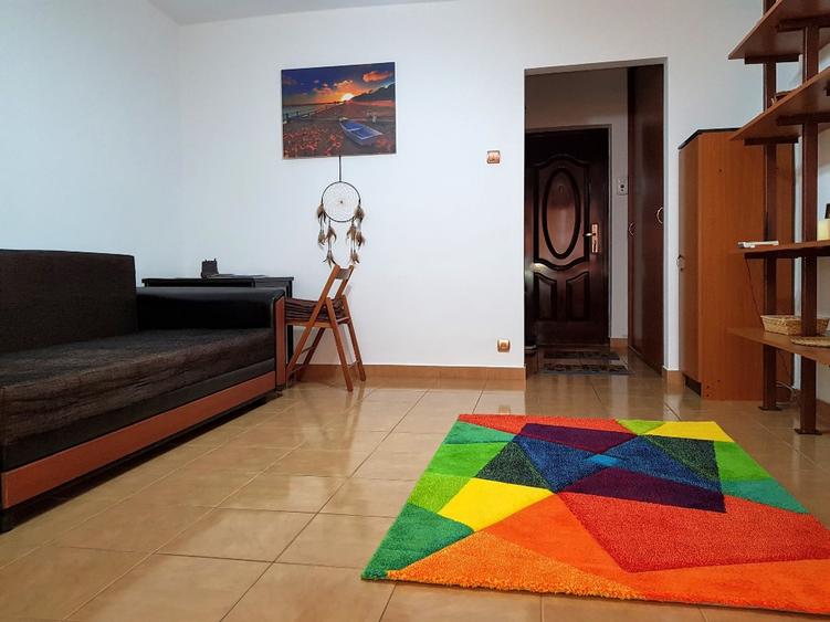 Particular ofer spre inchiriere garsoniera zona Titan, Potcoava - 8