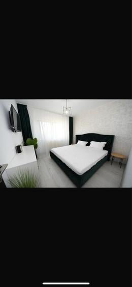 Apartament cu 2 camere decomandat în Micro 17