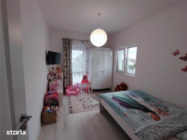 Casă cu 4 camere cu Teren 273 Mp în Moșnița Nouă
