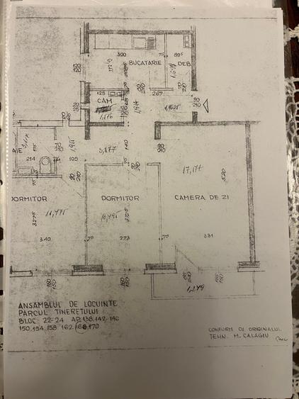 Apartament cu 3 camere decomandat în Tineretului
