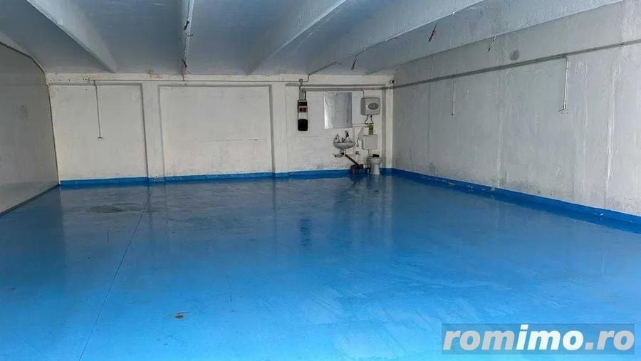 Spațiu comercial, de 1,100 mp, în Central