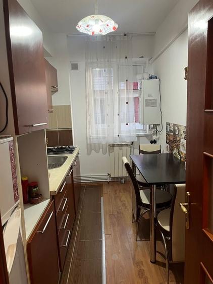 Apartament cu 2 camere decomandat în Exterior Vest