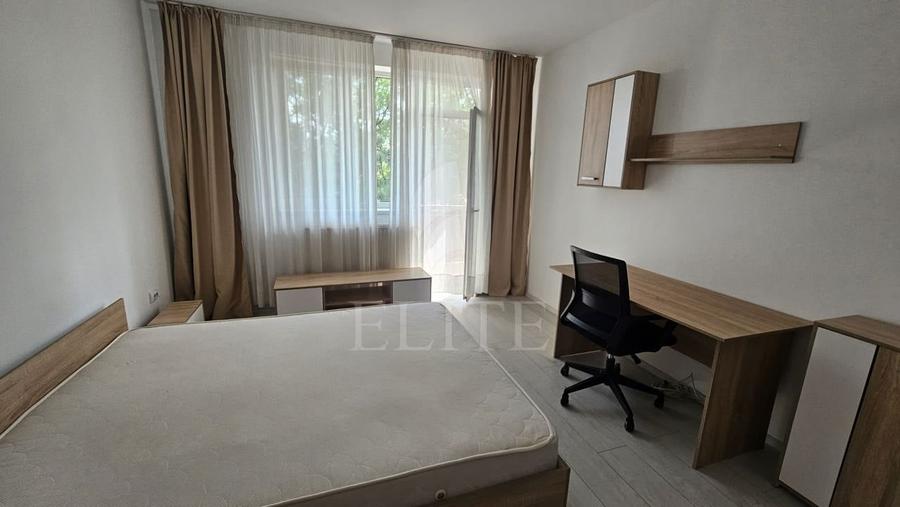Apartament cu 2 camere semidecomandat, mobilat în Bună Ziua