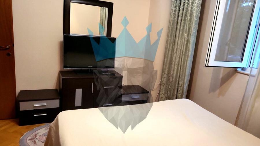 Apartament cu 2 camere decomandat, mobilat în Calea Călărașilor