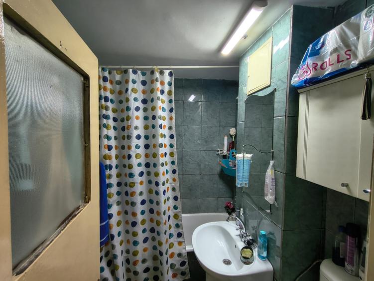 Apartament cu 2 camere decomandat în Drumul Taberei