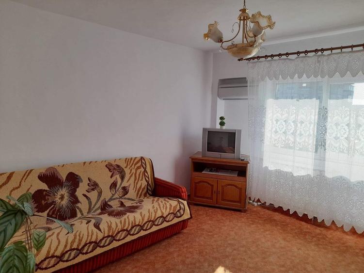 Garsonieră decomandată în Rogerius