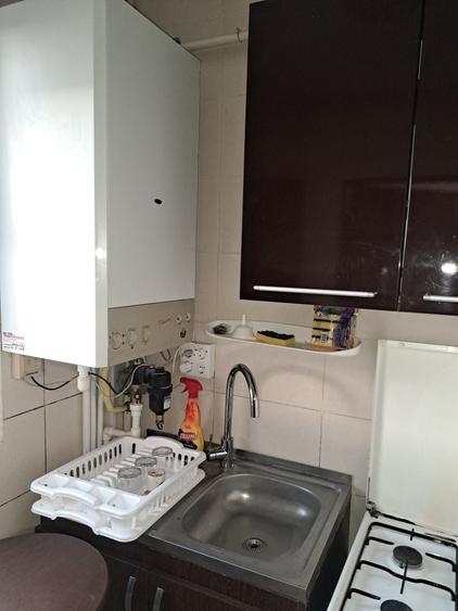 Garsonieră decomandată în Central