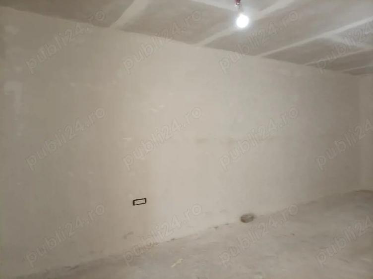 Spațiu comercial, de 50 mp, în Central