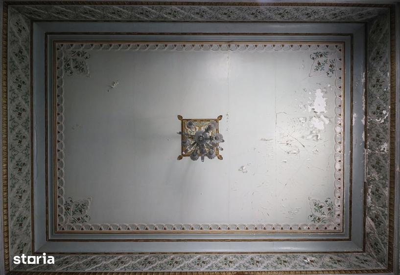 Casă cu Teren 1848 Mp în Titulescu