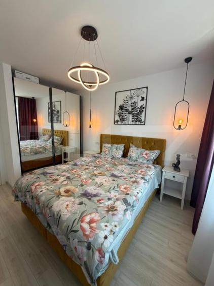 Apartament cu 3 camere decomandat, mobilat în Tractorul