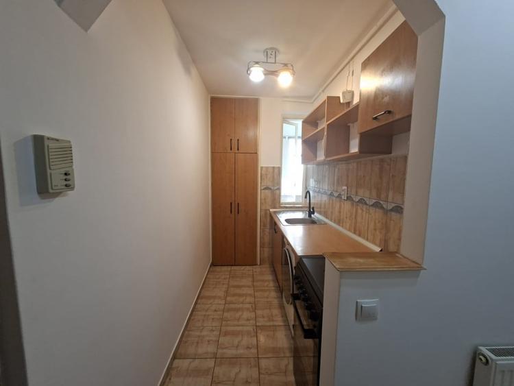 Apartament cu 2 camere semidecomandat în Cedonia