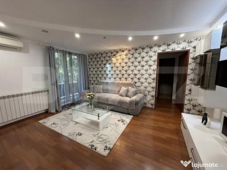 Apartament cu 2 camere semidecomandat în Central