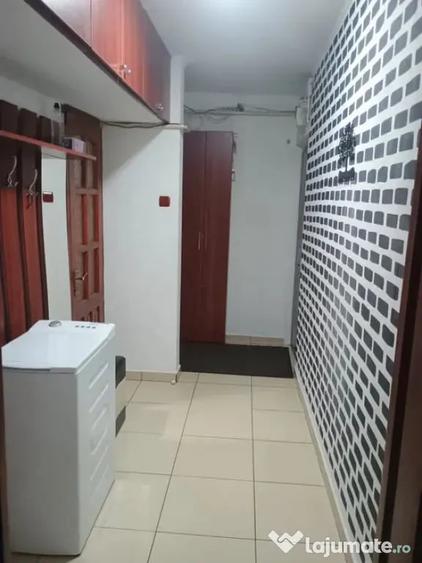 Apartament cu 2 camere semidecomandat în George Enescu