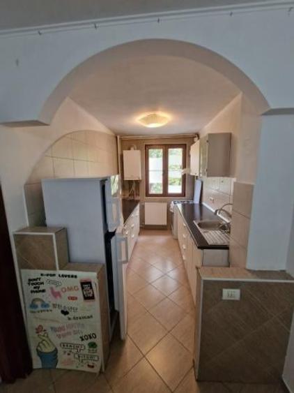Apartament cu 2 camere semidecomandat, mobilat în Baba Novac