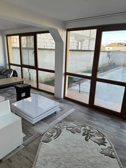 Casă cu 4 camere cu Teren 377 Mp în Central